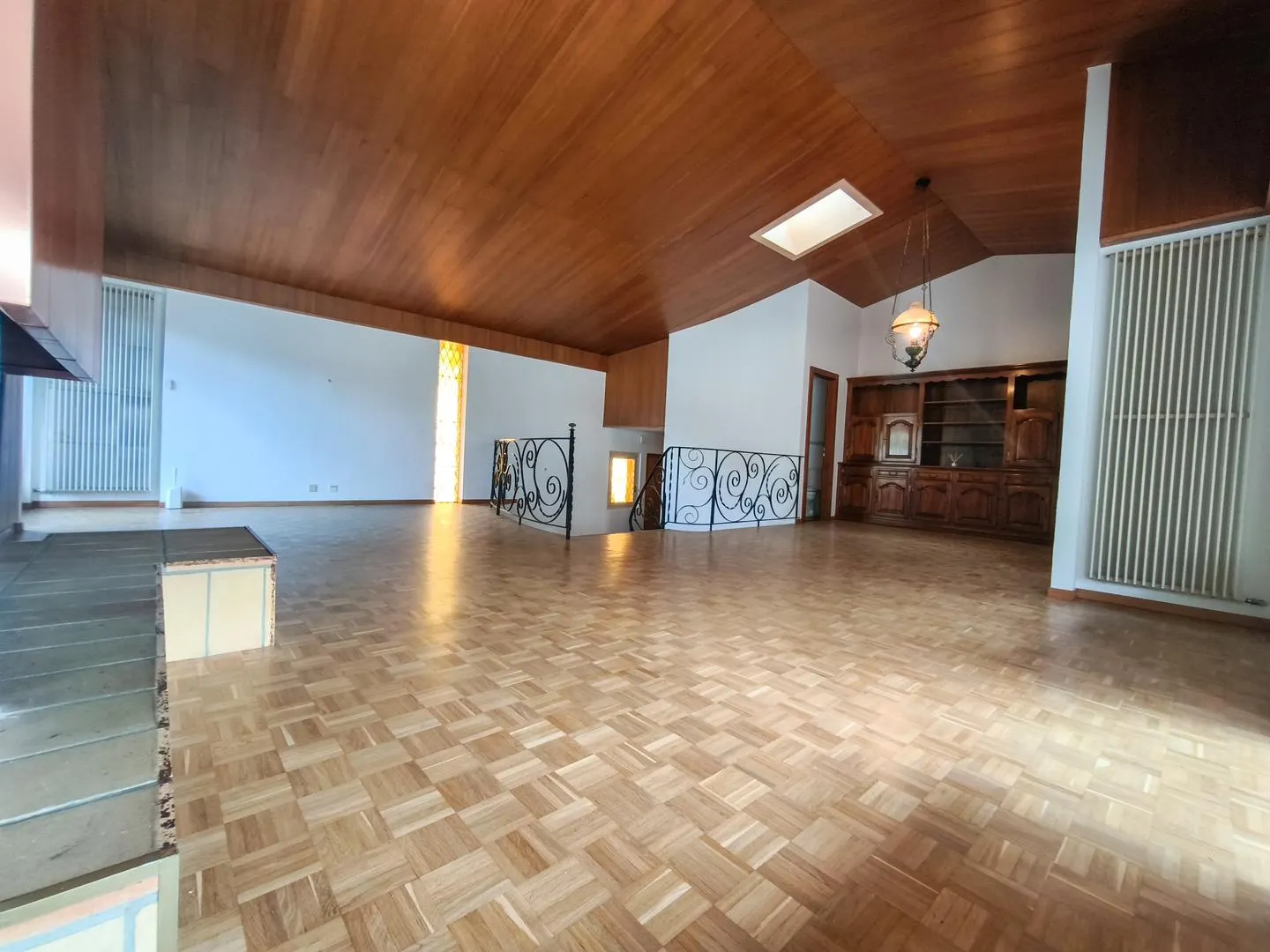 Sion Magnificent villa of 215 m² with garden and view of the castles - Photo 3 of 13
