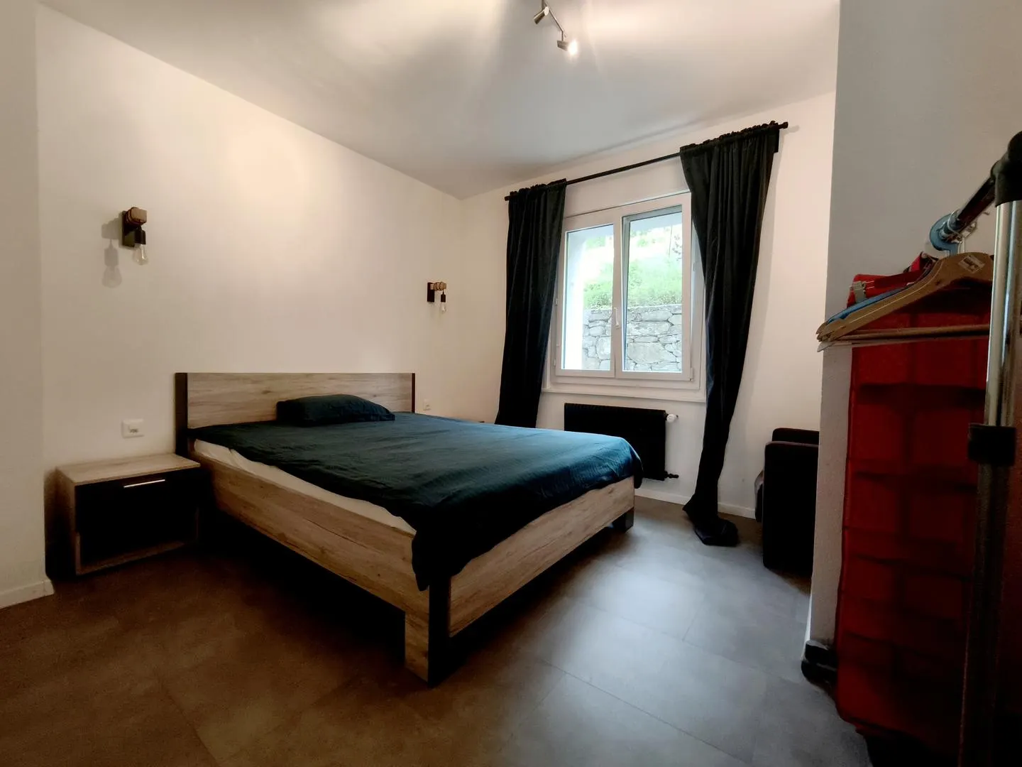 Sion Duplex 5.5 Zimmer mit Balkon und außergewöhnlichem Blick auf die Schlösser - Foto 9 von 13