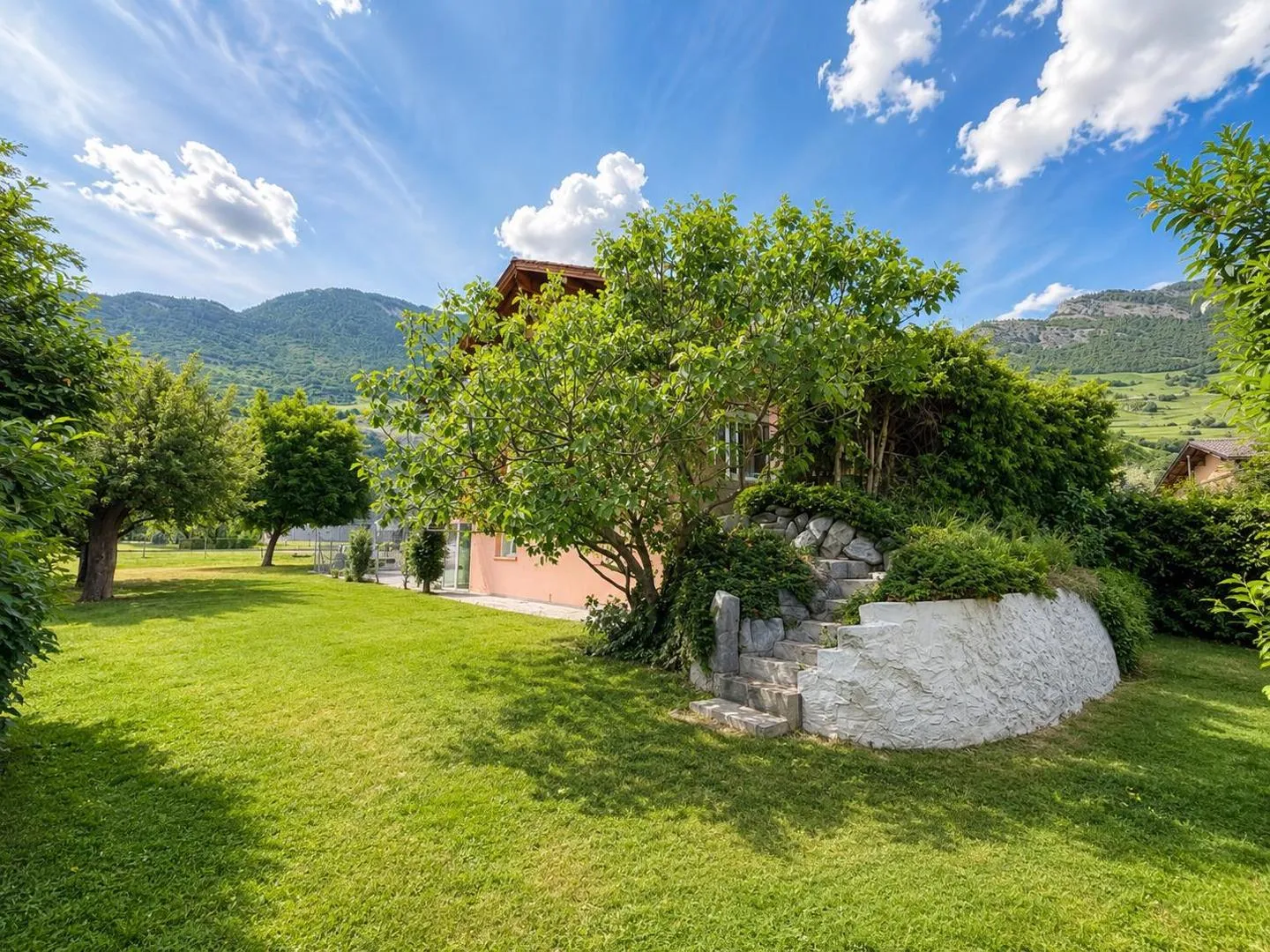 INDIVIDUAL VILLA 5.5 ROOMS VETROZ EXCEPTIONAL PANORAMIC VIEW - Photo 1 of 13