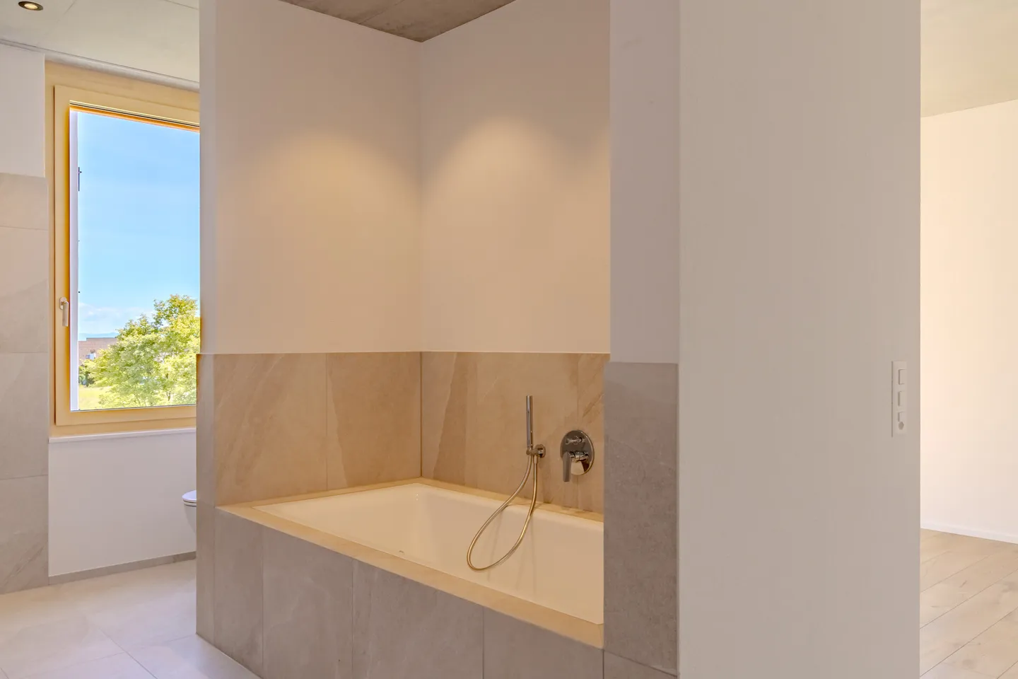Modernes Apartment am See - Foto 4 von 8