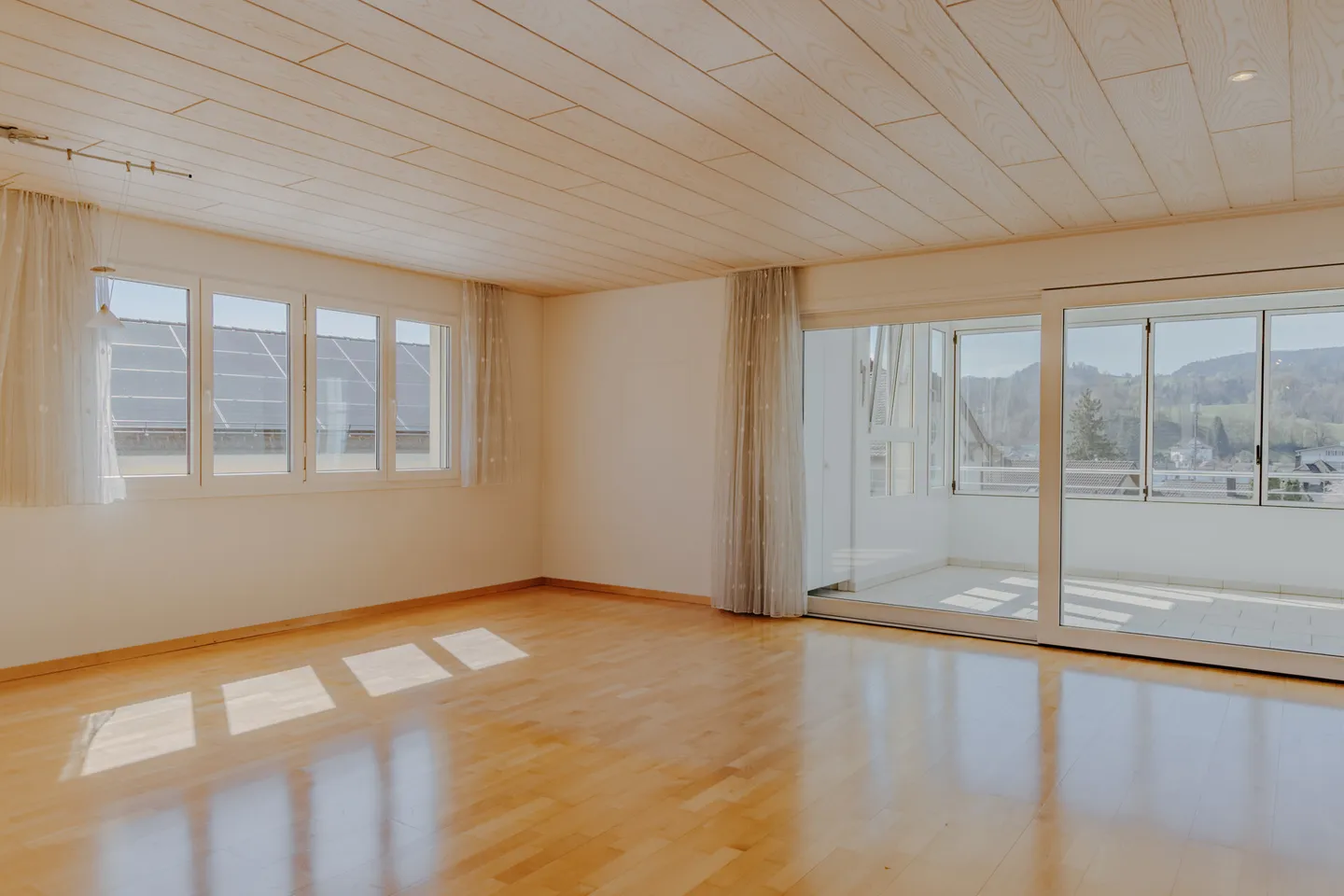 Vivre au centre avec vue sur la nature - Photo 2 sur 9