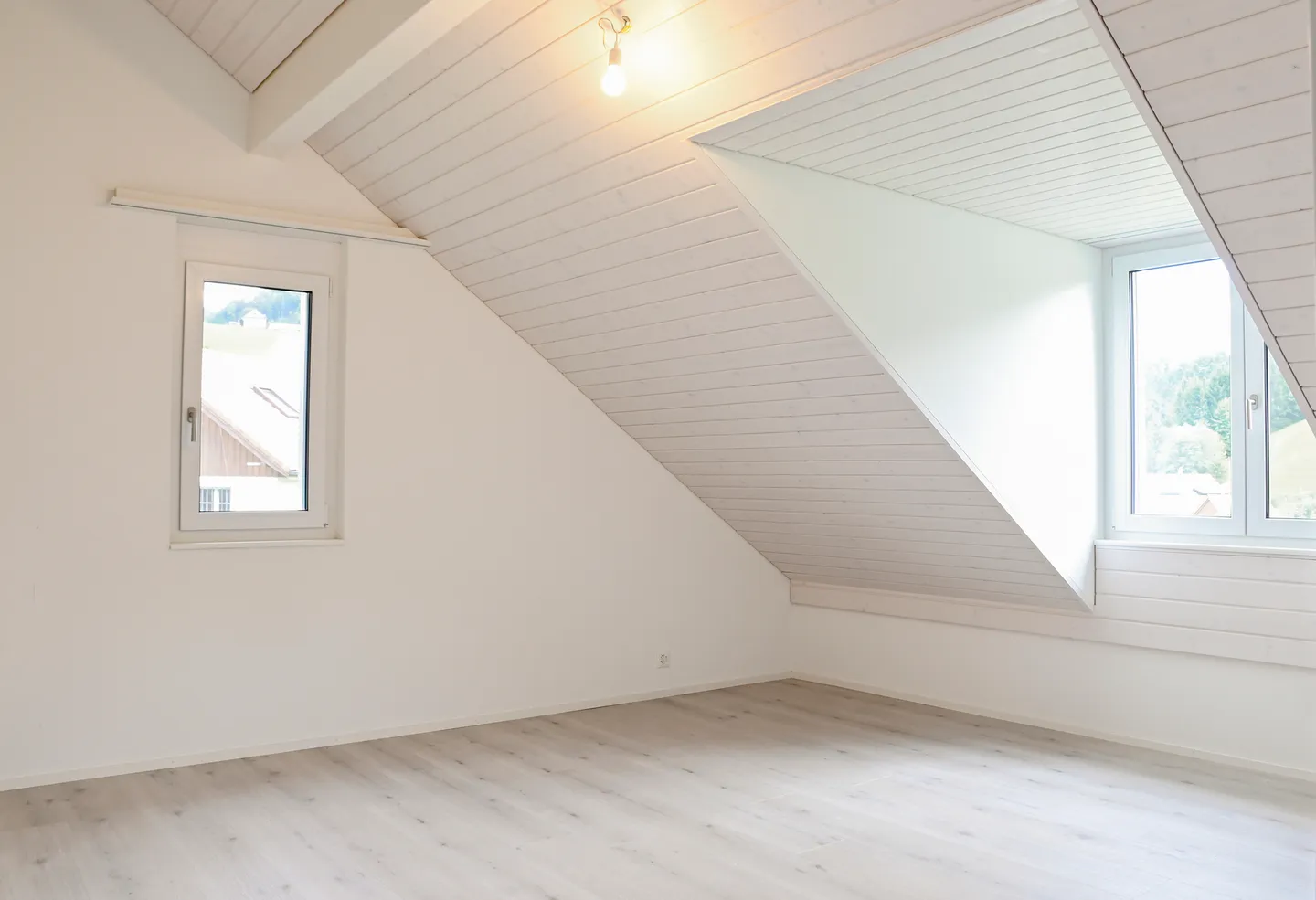 Stylish Maisonette Apartment with a View of Nature - Photo 7 of 9
