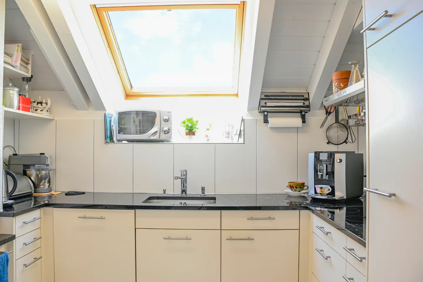 Private Living Happiness Under the Roof - Photo 6 of 12