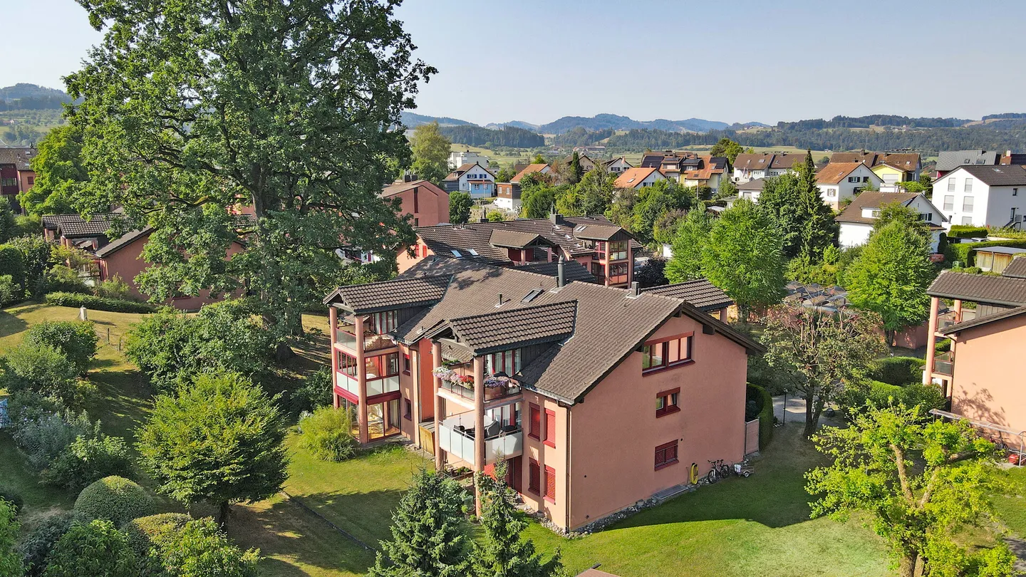 Stilvolle Dachwohnung mit grosszügigen 195 m² - Foto 2 von 9