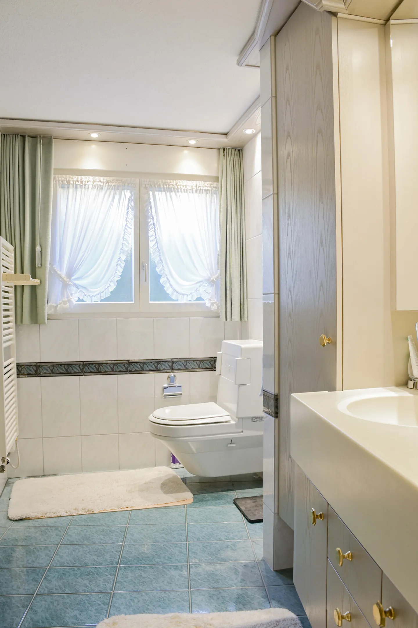 Vivere con comfort in una posizione soleggiata - Foto 7 di 9