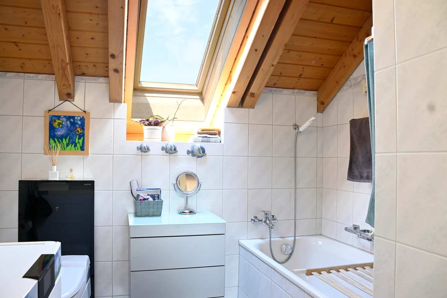 Private Living Happiness Under the Roof - Photo 10 of 12