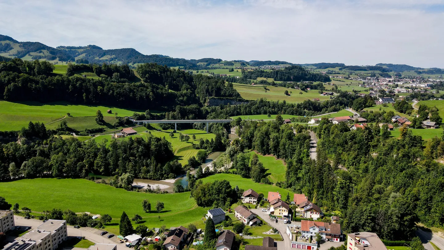 Wohnen, wo die Natur beginnt  mit Sitzplatz und Blick ins Grüne - Foto 8 di 8