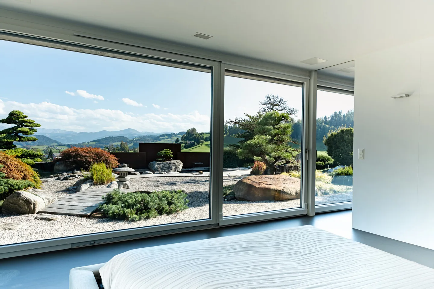 Exklusive Villa mit japanischem Garten & Weitblick - Photo 5 of 13