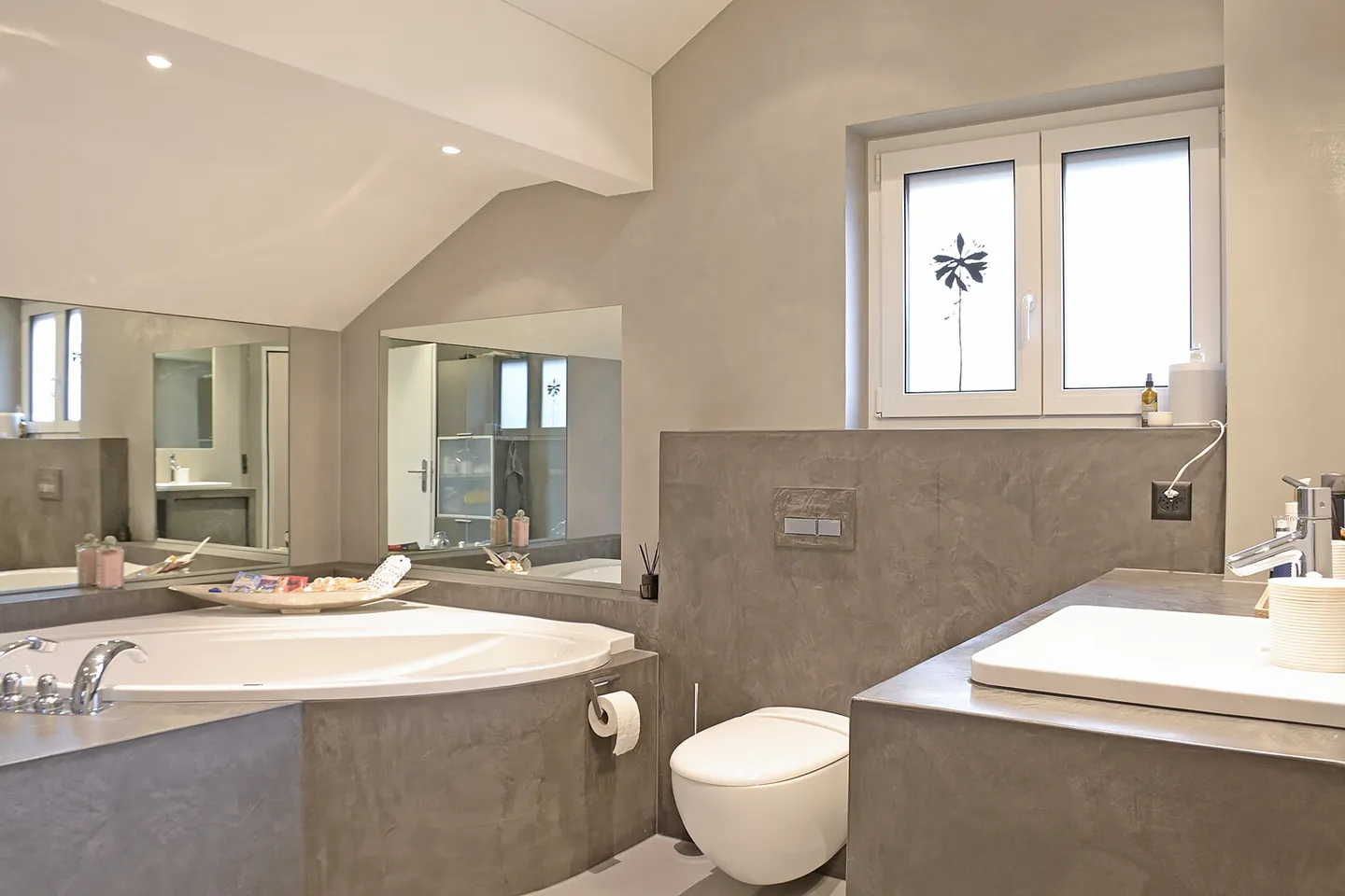 Stilvolle Dachwohnung mit grosszügigen 195 m² - Foto 7 von 9