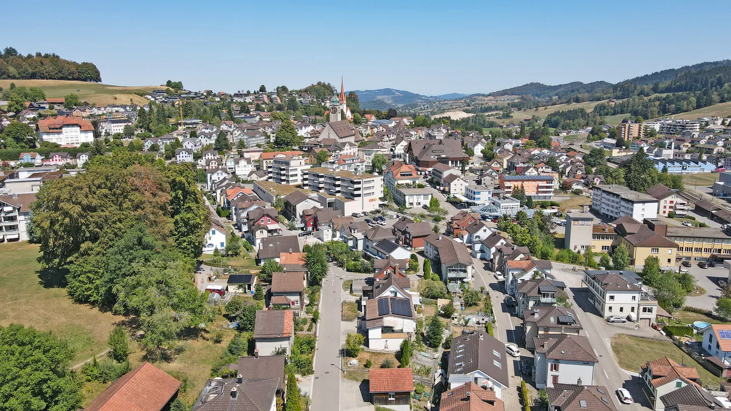 Charmantes Einfamilienhaus mit Potenzial an ruhiger Lage - Foto 2 di 13