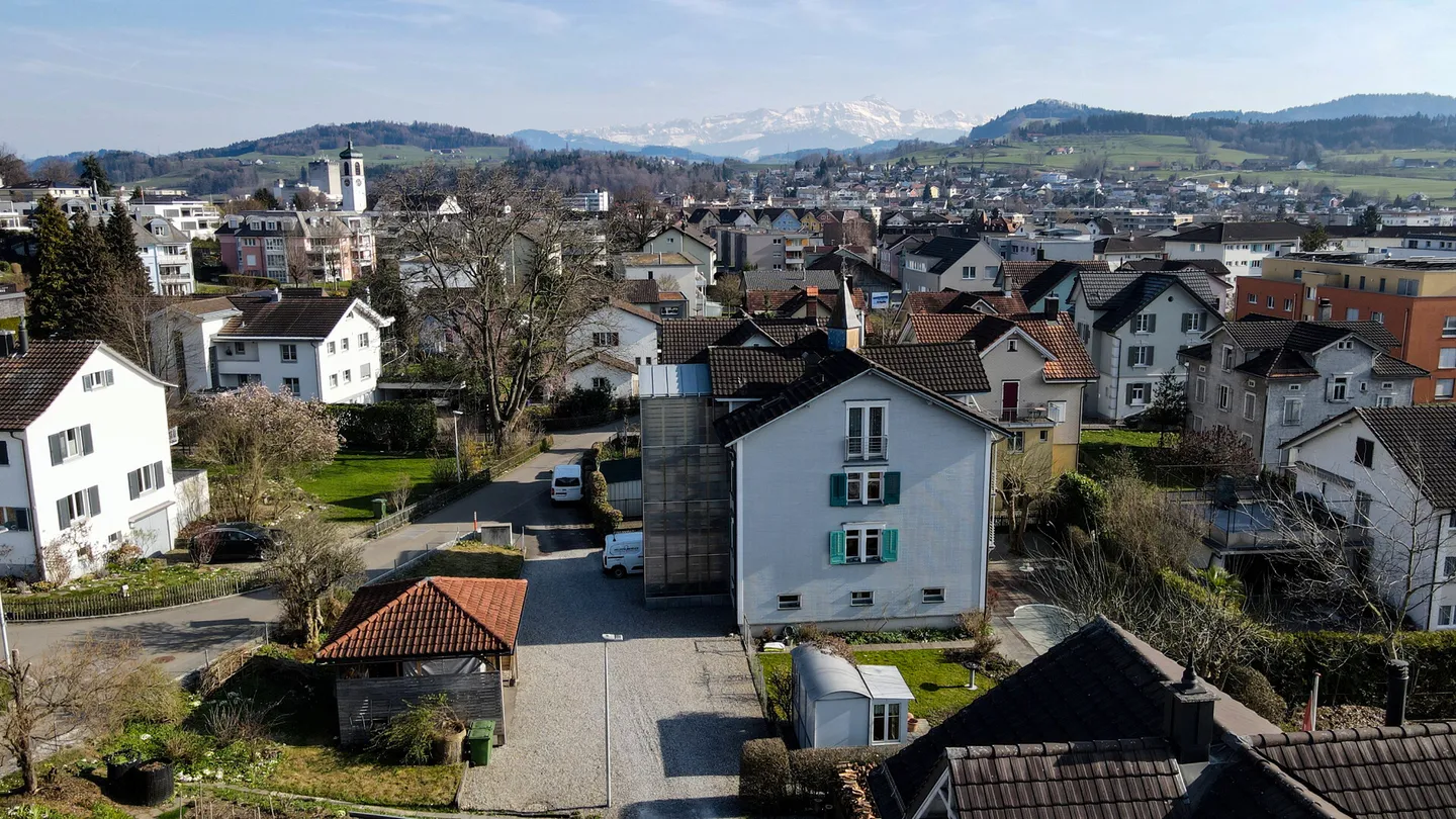 Charmante Wohnung mit Balkon - Foto 2 von 7