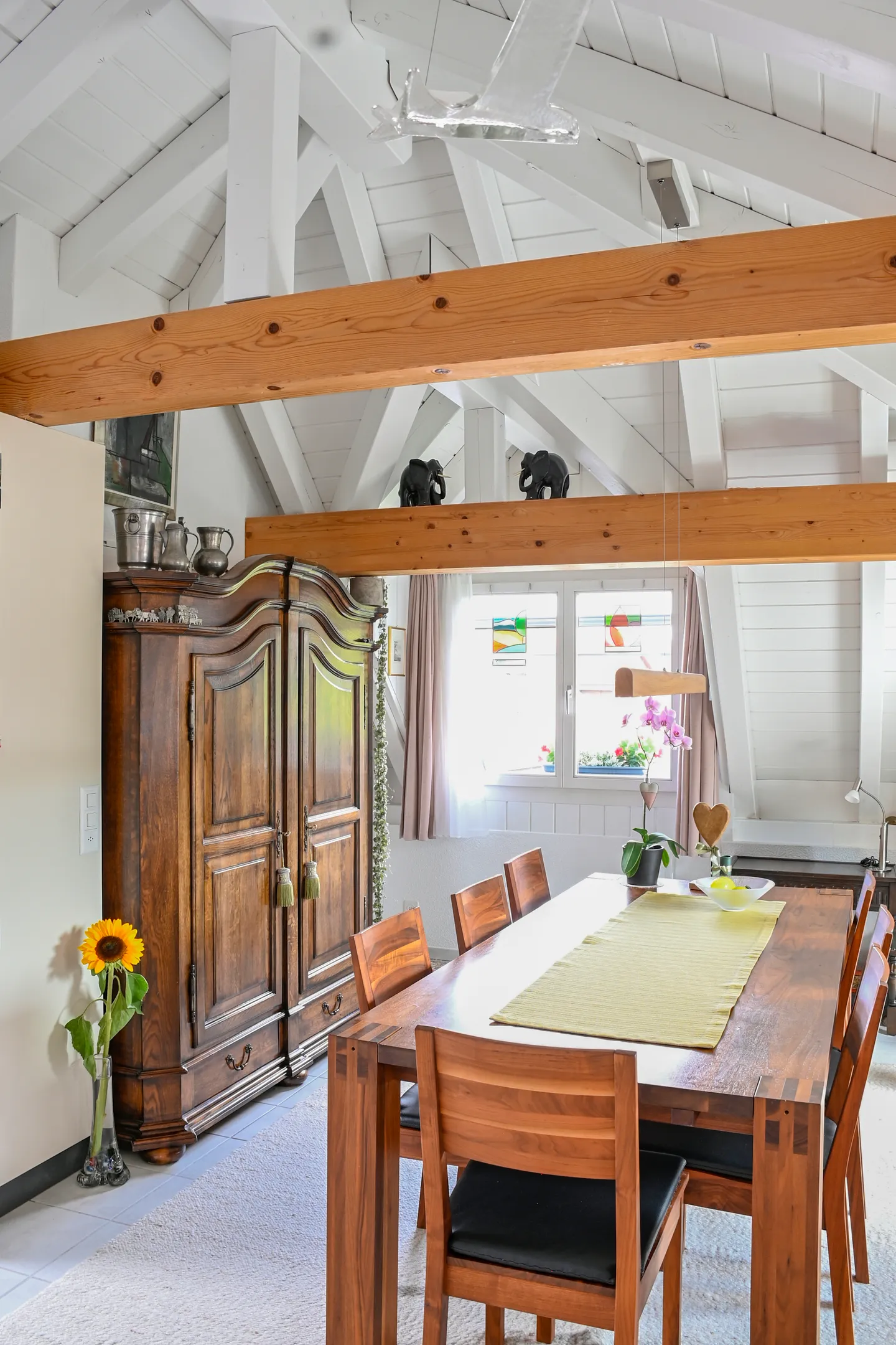 Private Living Happiness Under the Roof - Photo 3 of 12