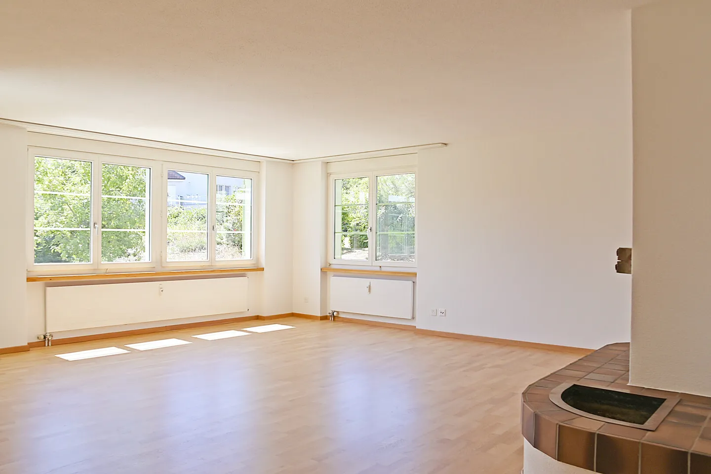Vivre avec un jardin de 420 m² idéal pour les familles et les couples - Photo 5 sur 9