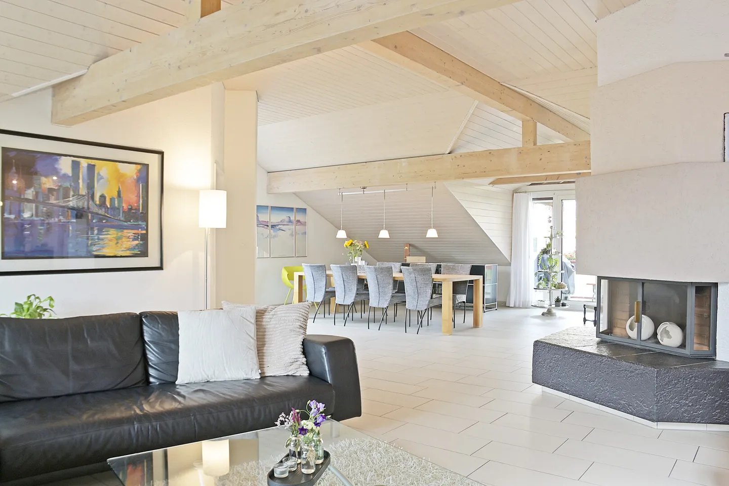 Stilvolle Dachwohnung mit grosszügigen 195 m² - Foto 6 von 9