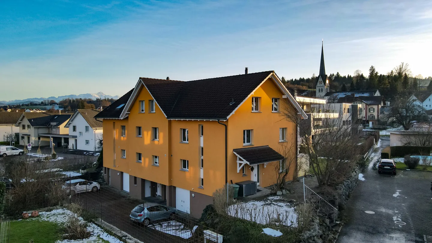 Charmantes Familienhaus in Henau - Foto 8 von 10