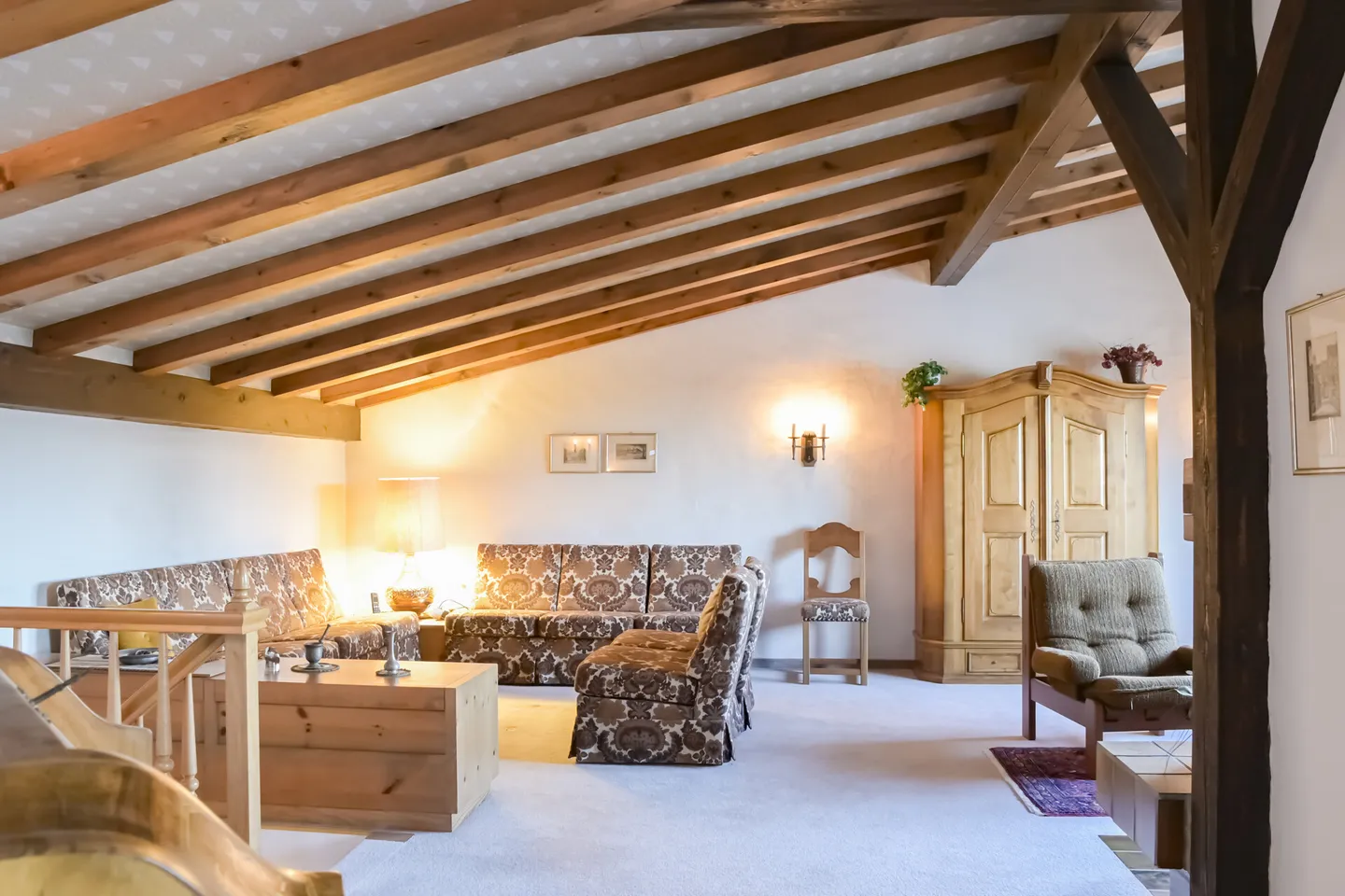 Vivere con comfort in una posizione soleggiata - Foto 2 di 9