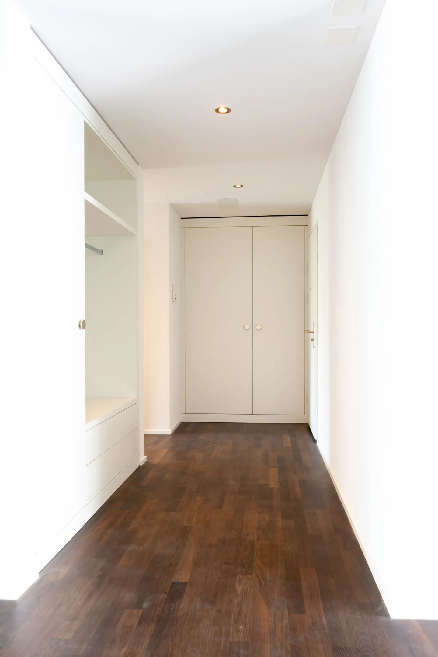 Appartamento attraente di 4,5 stanze con balcone e loggia - Foto 2 di 9