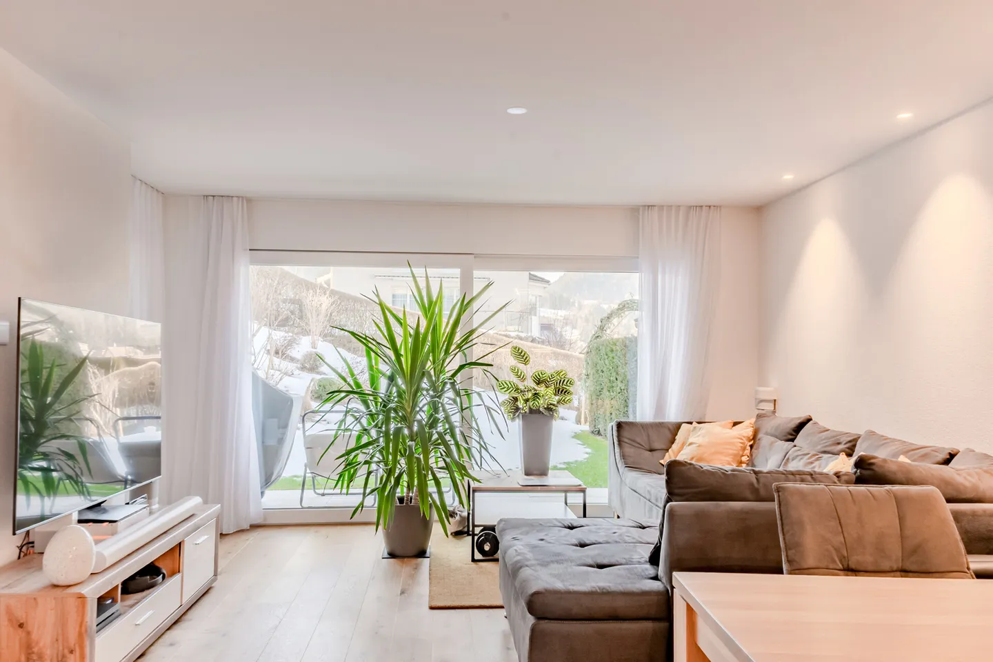 Stylish Garden Apartment in a Nature-Friendly Location - Photo 1 of 7