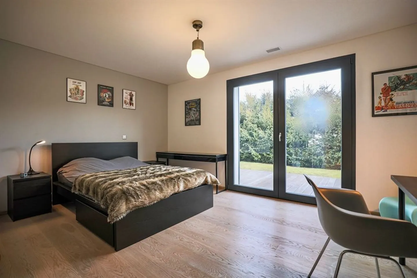 Wunderschöne Villa mit Panoramablick auf den See und die Alpen - Foto 12 von 13