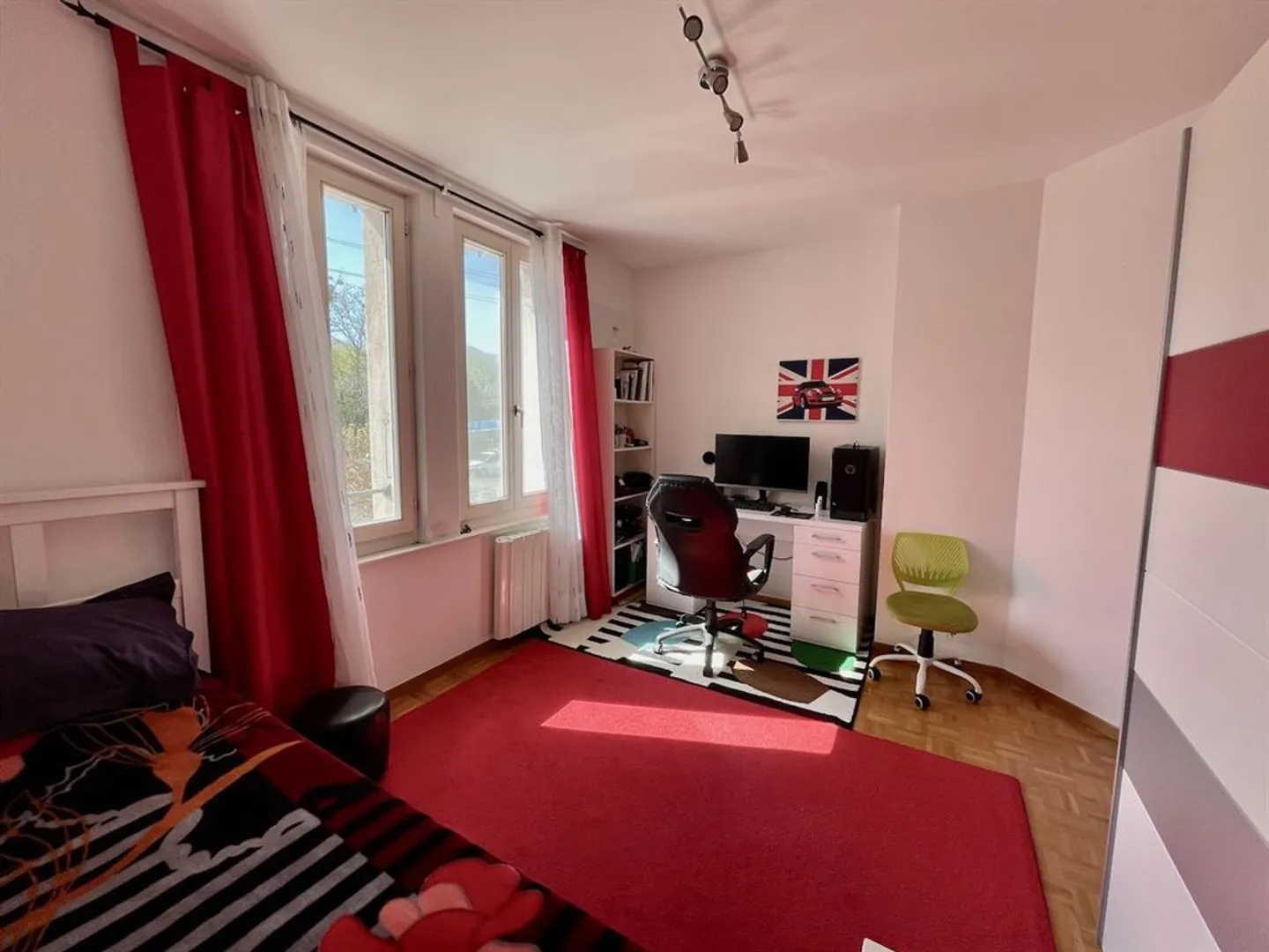 Casa familiare con 4 camere da letto - Foto 8 di 10