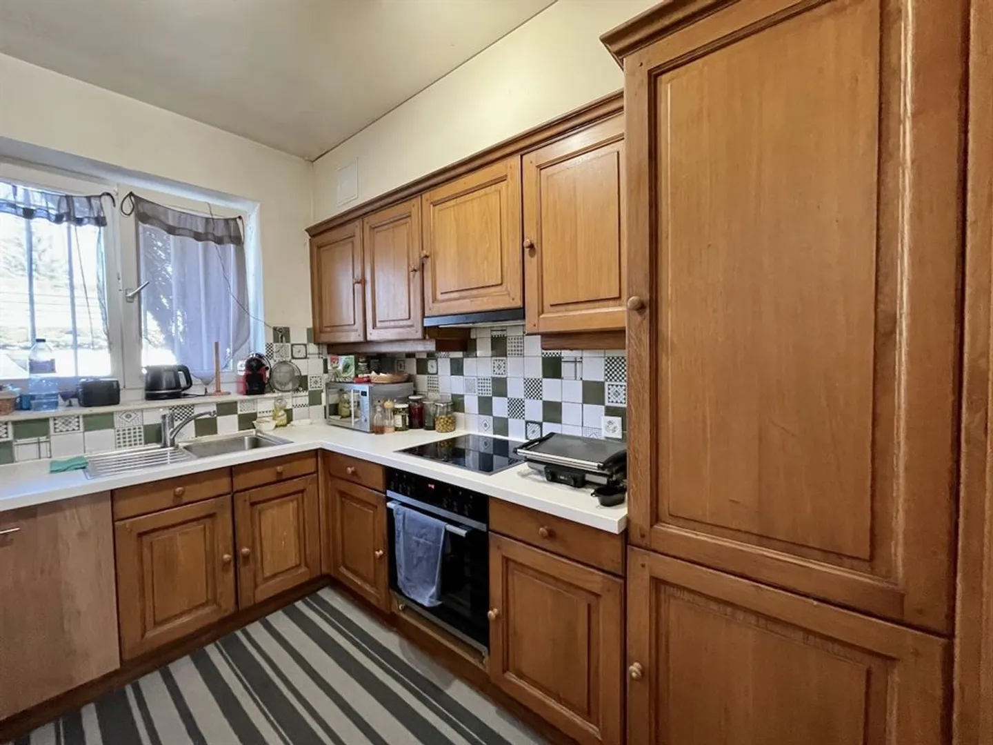 Casa familiare con 4 camere da letto - Foto 6 di 10