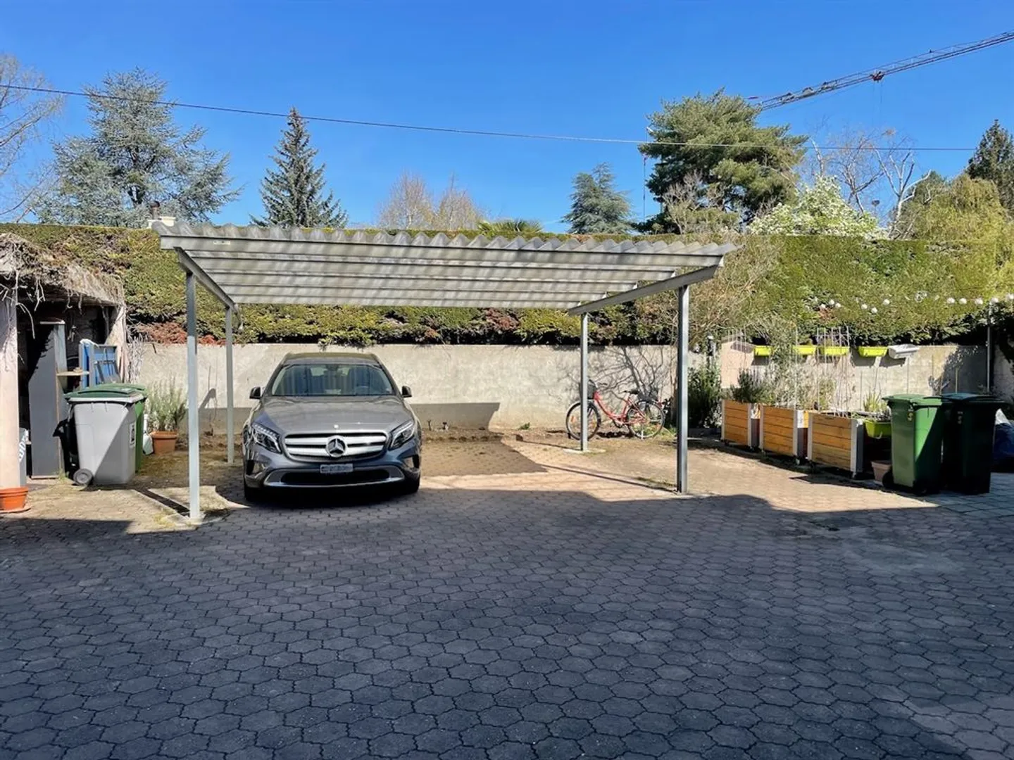 Casa familiare con 4 camere da letto - Foto 3 di 10