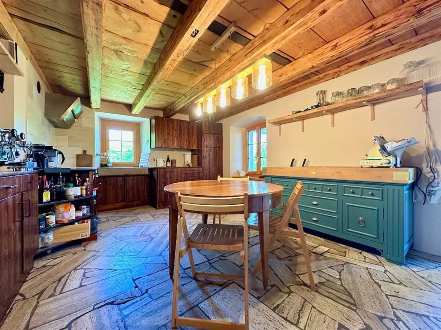 Ferme rénovée de caractère - Photo 3 sur 10