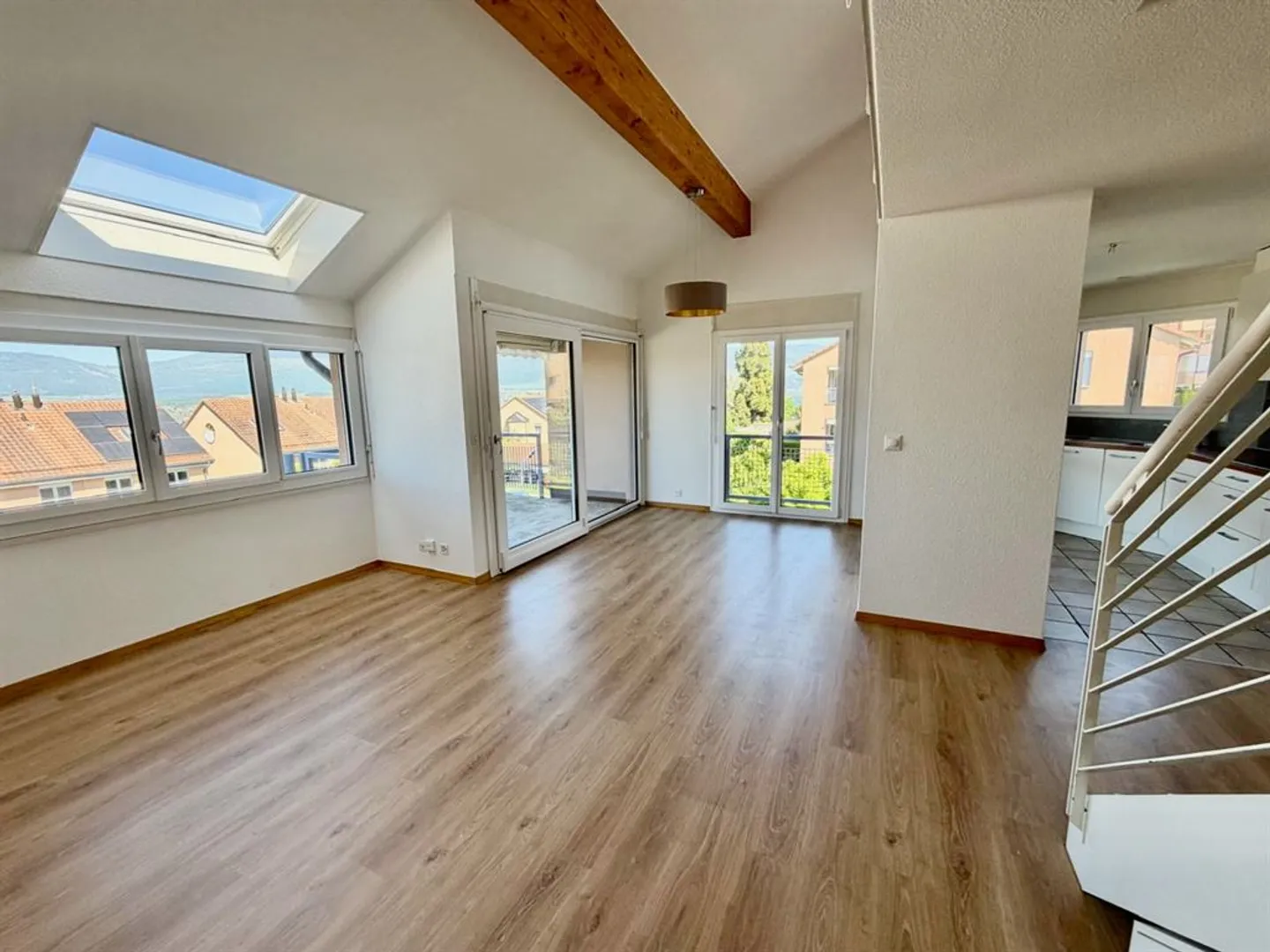 Grand duplex attico con 5 camere da letto - Foto 4 di 11