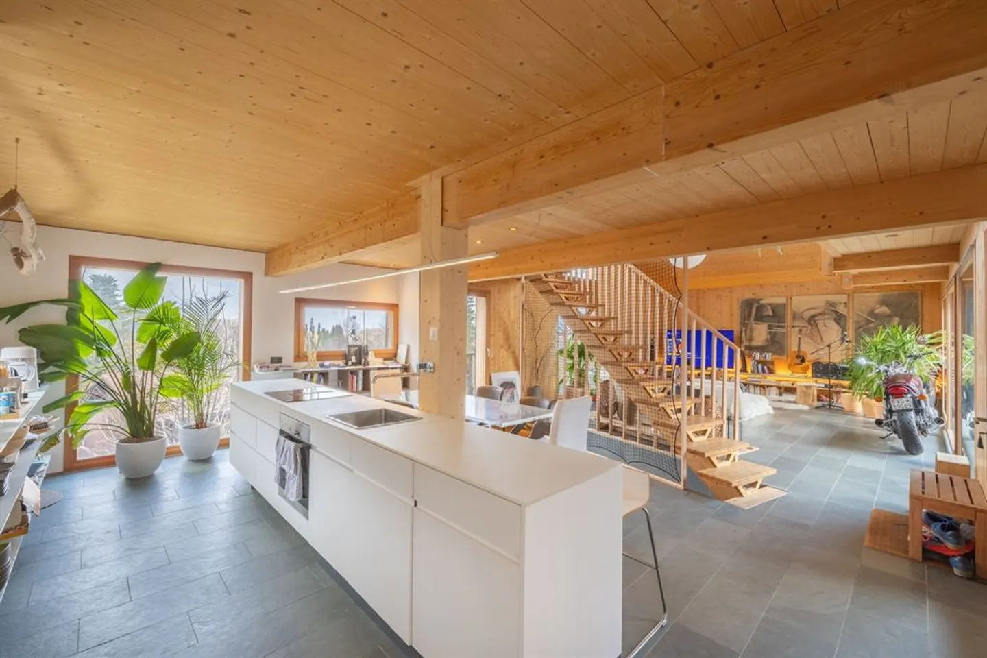 Unique architect-designed villa close to the forest - Photo 4 of 13