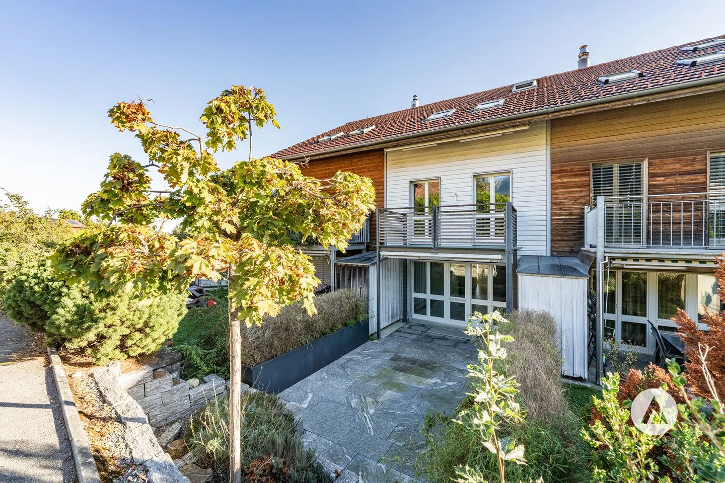Une maison avec un avenir, au cœur du village - Photo 1 sur 13