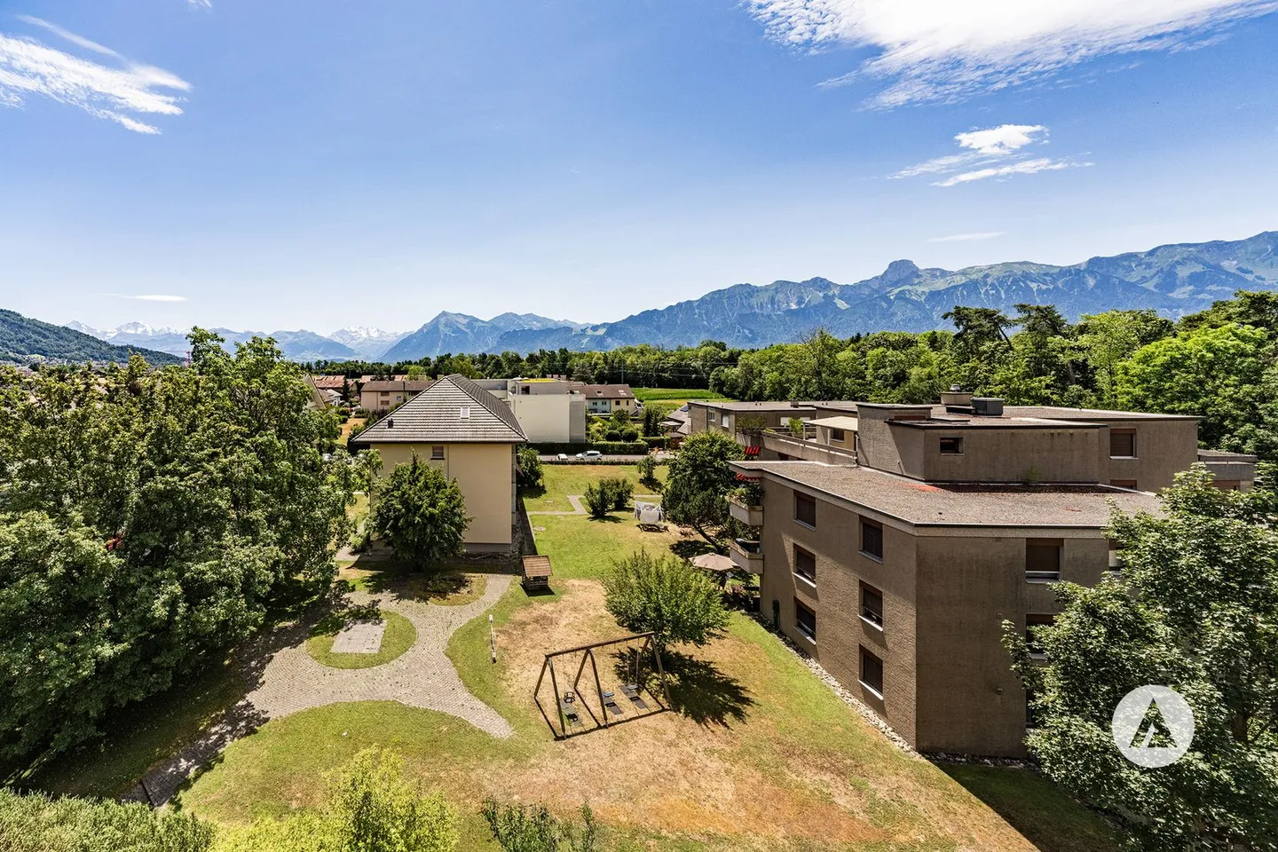 Charmante Wohnung mit Grosser Aussicht - Foto 3 von 13