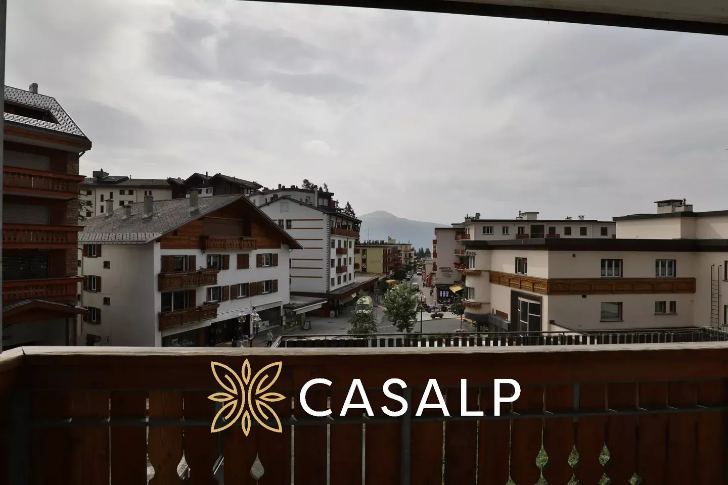 Magnifique appartement de 4.5 pièces en PPE rénové au centre de Crans - Foto 13 von 13