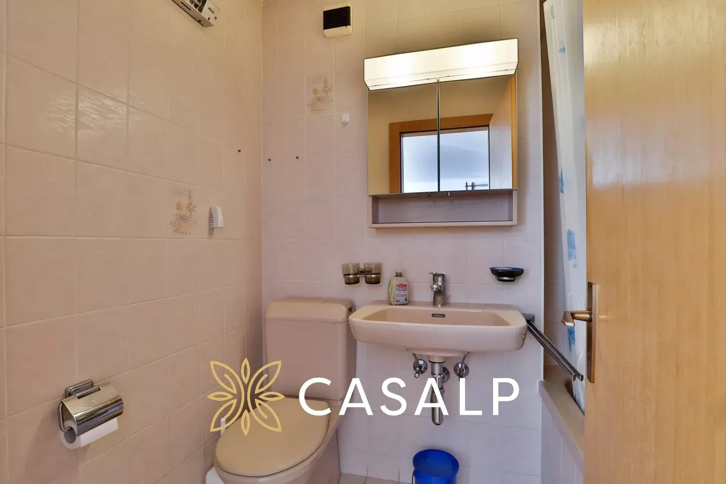 Charming 2.5-room apartment at the foot of the slopes - Photo 11 of 13