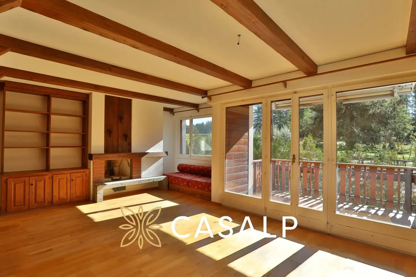 Bright 3.5-room apartment in Crans near the golf course - Photo 4 of 13