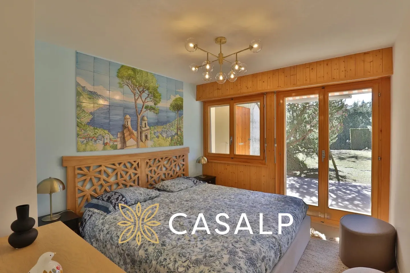 Magnificent chalet with landscaped garden in Crans - Photo 8 of 13