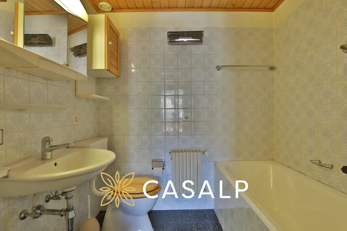 Bright 3.5-room apartment in Crans near the golf course - Photo 8 of 13