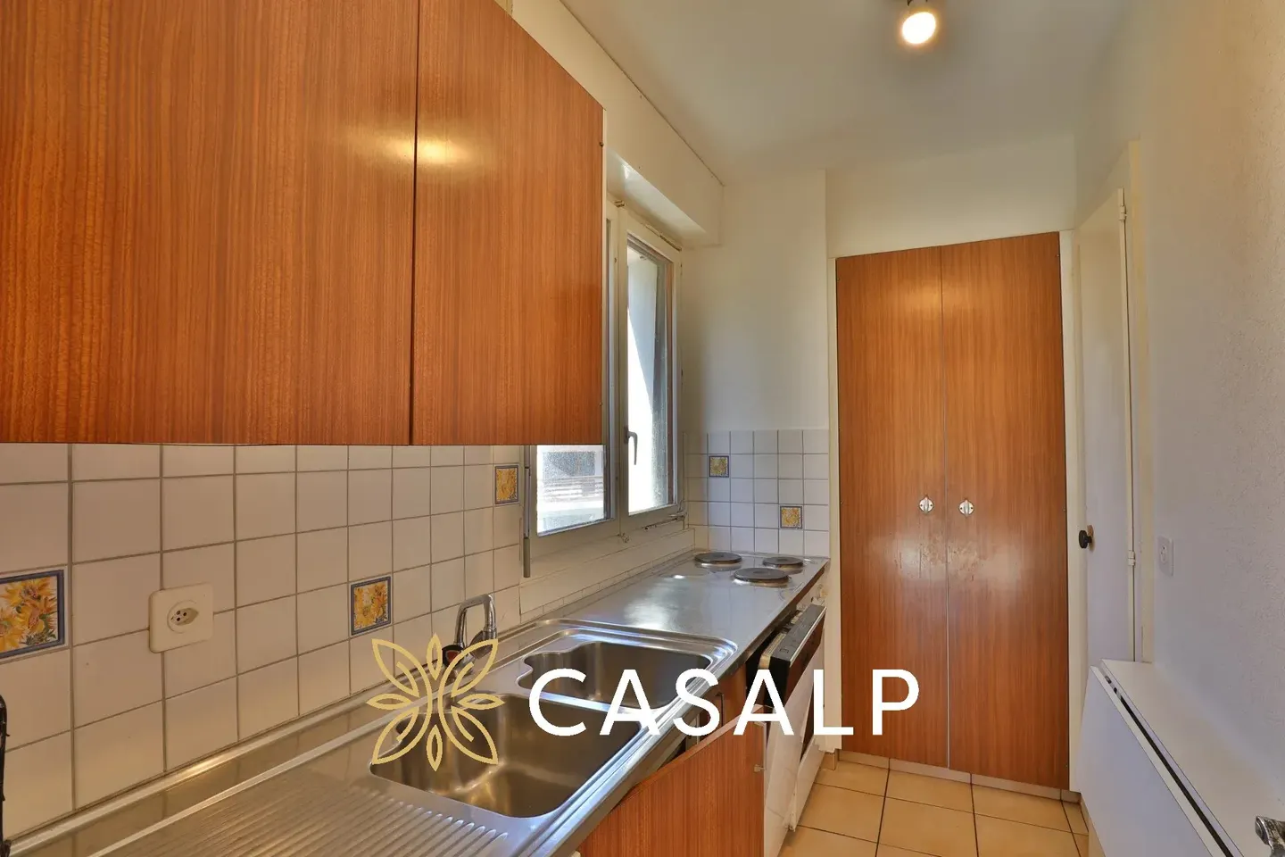 Bright 3.5-room apartment in Crans near the golf course - Photo 5 of 13