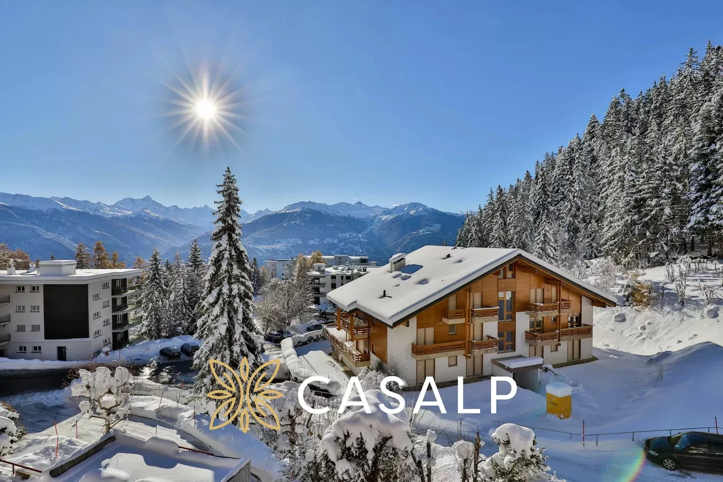 Charming 2.5-room apartment at the foot of the slopes - Photo 2 of 13