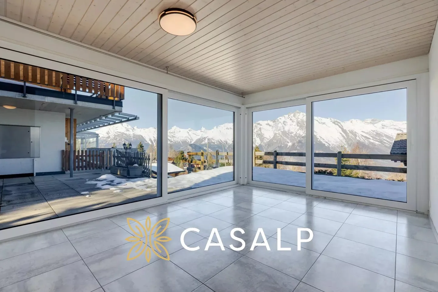 Appartamento di 4,5 locali con terrazza e vista splendida - Foto 1 di 8