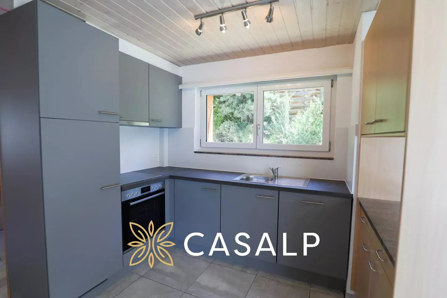 4,5-Zimmer-Wohnung mit Wintergarten und Aussicht - Foto 4 von 9