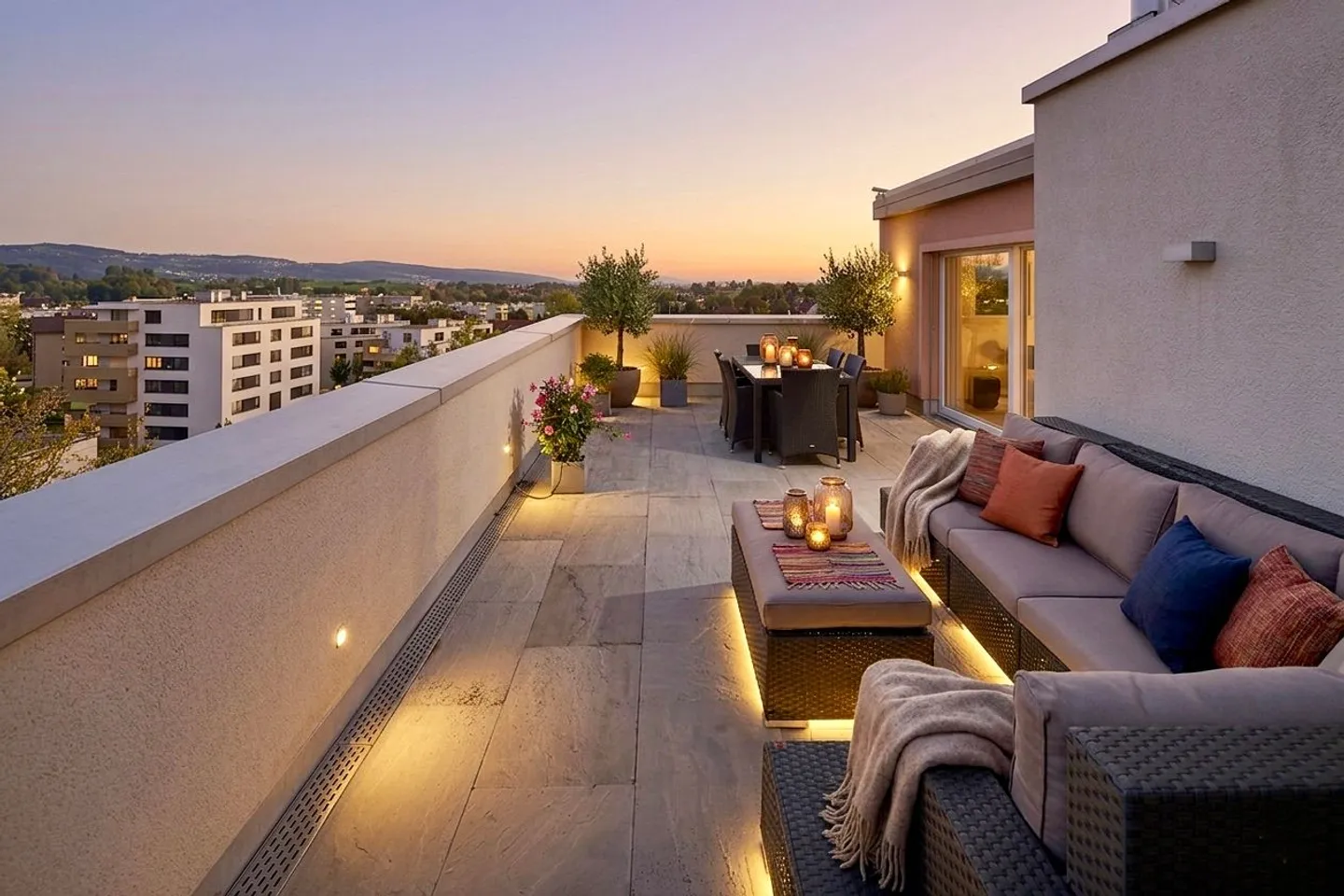 Beautiful Penthouse Apartment in Exclusive Location! - Photo 1 of 7