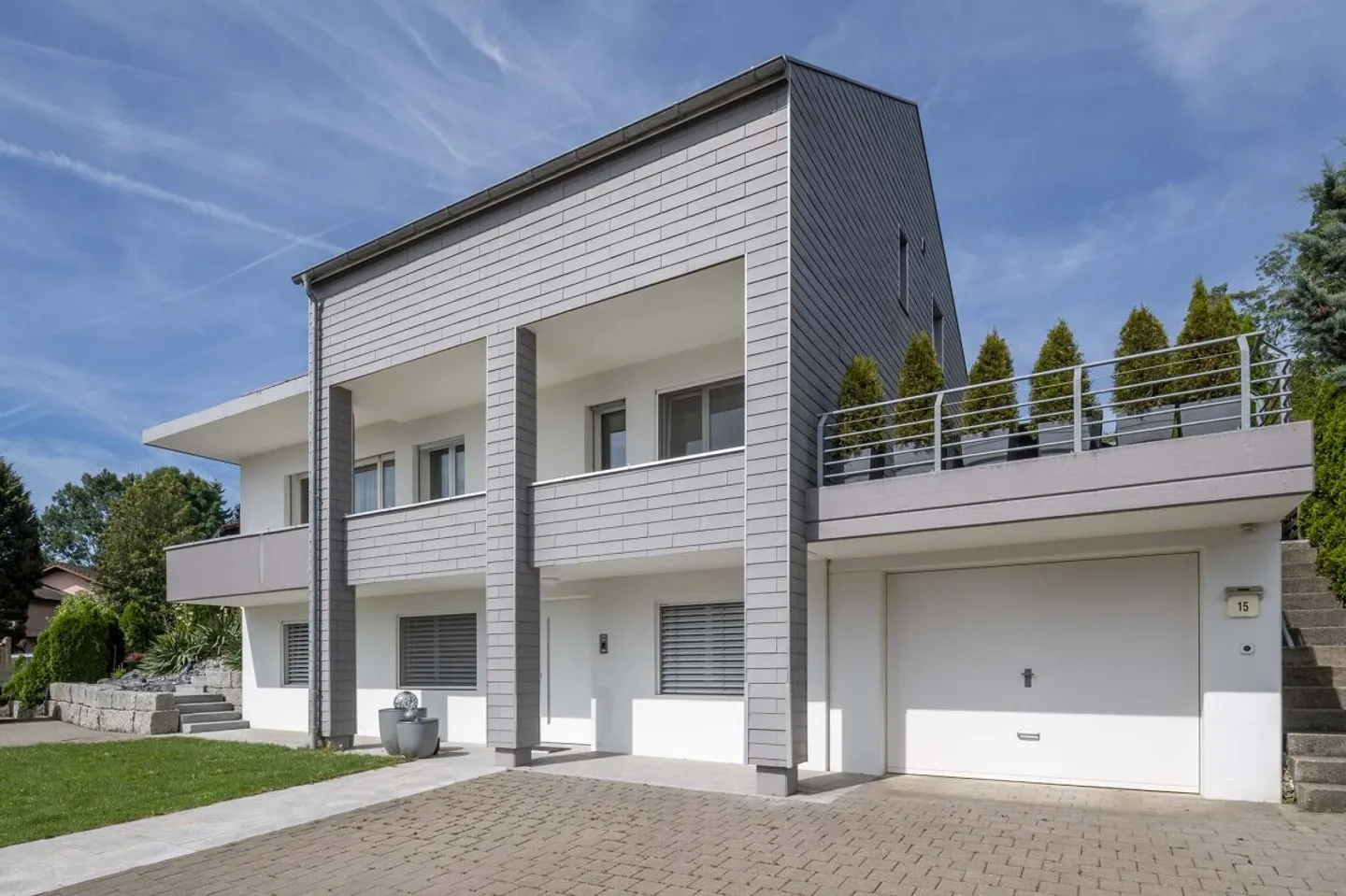 Charmantes Einfamilienhaus mit Wohnung - Foto 1 von 10