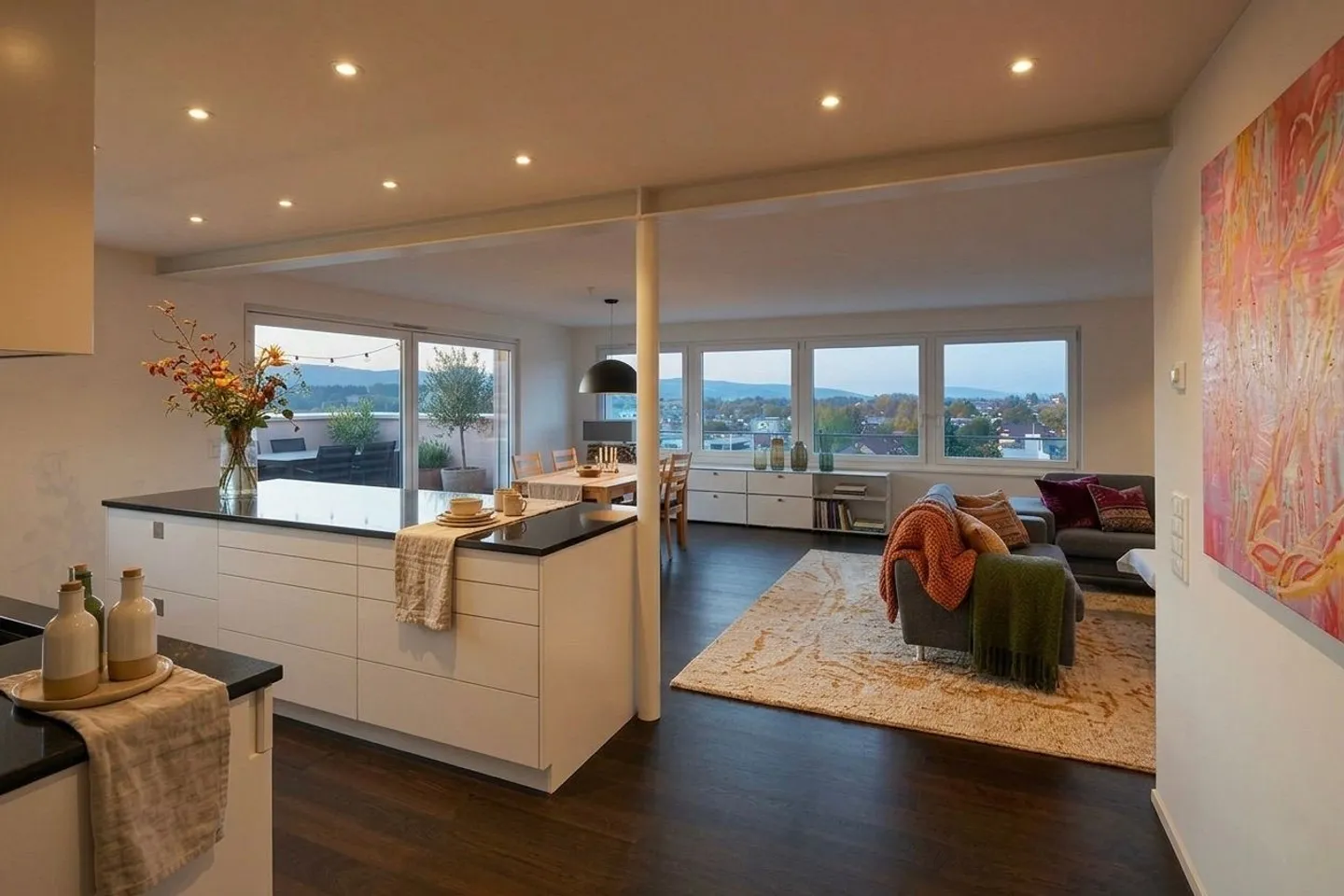Beautiful Penthouse Apartment in Exclusive Location! - Photo 4 of 7