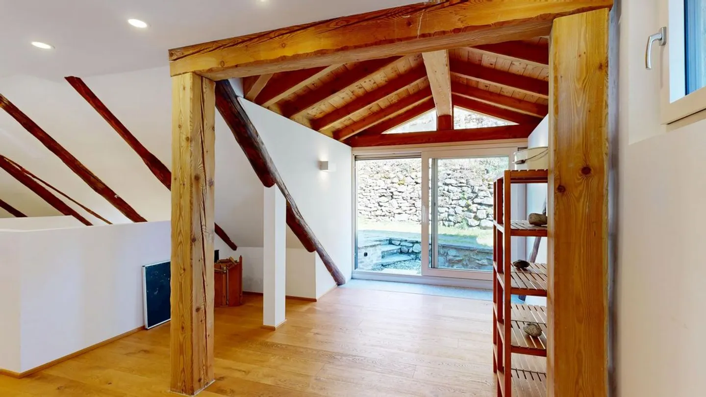 L'architecture rencontre le charme rustique : Une expérience de vie unique à Maggiatal - Photo 10 sur 11