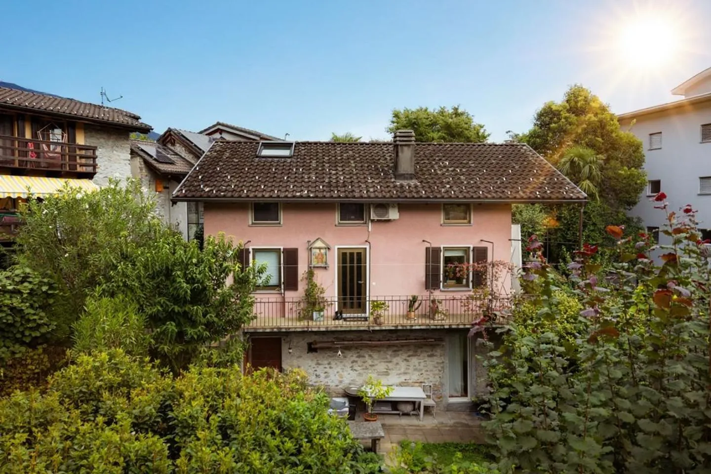 Ruhe, Licht und Geborgenheit - Einfamilienhaus am Riale Remorino - Foto 2 von 13