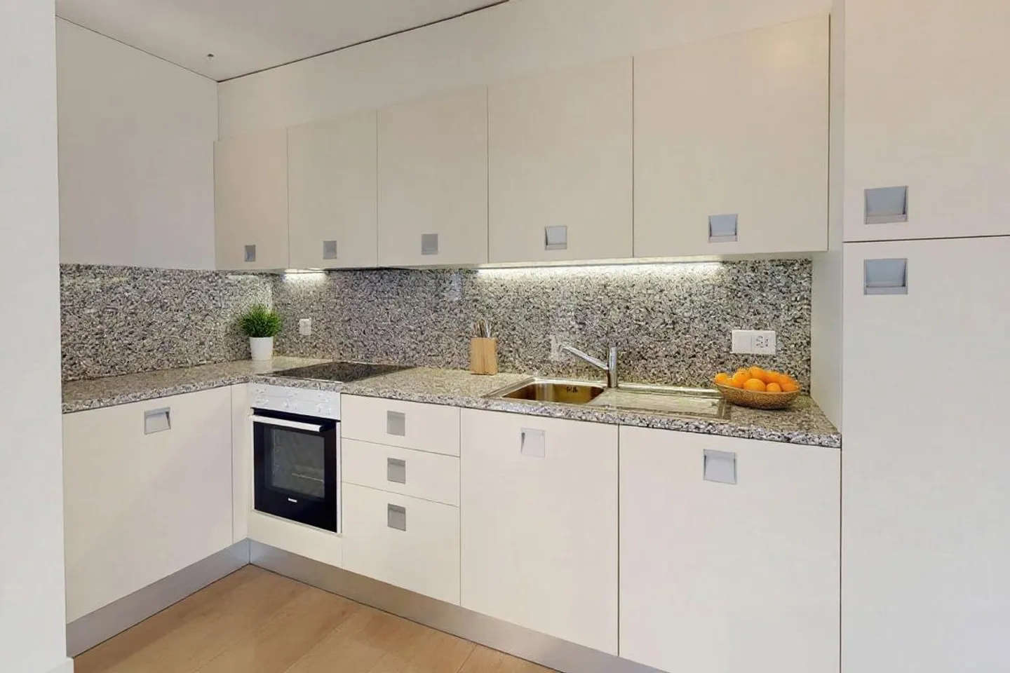 La vostra nuova casa a Tegna - moderna, accogliente, in posizione tranquilla - Foto 5 di 9