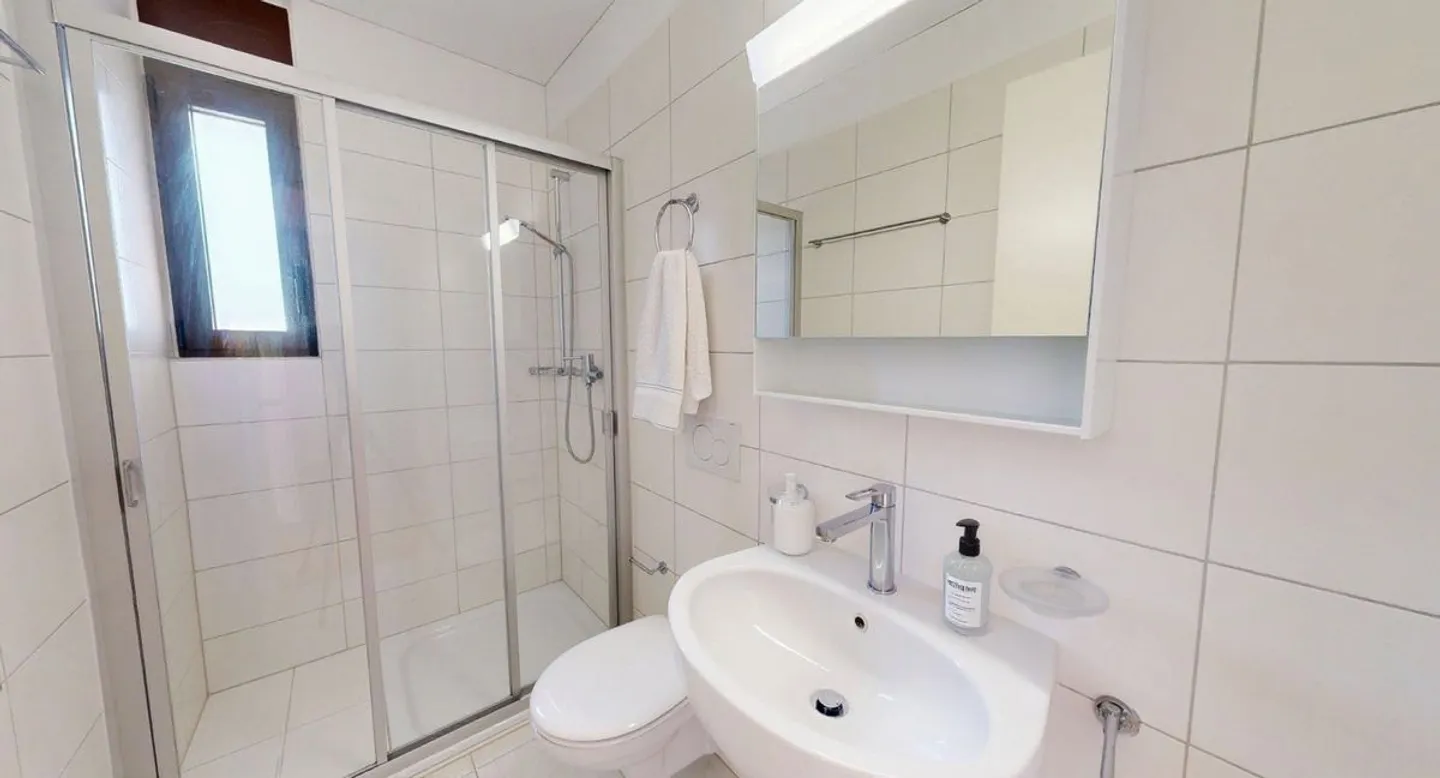 Leben, wo der Lifestyle grossgeschrieben wird - stilvolle 3.5-Zimmer-Wohnung am Pozzo di Tegna - Foto 7 von 9