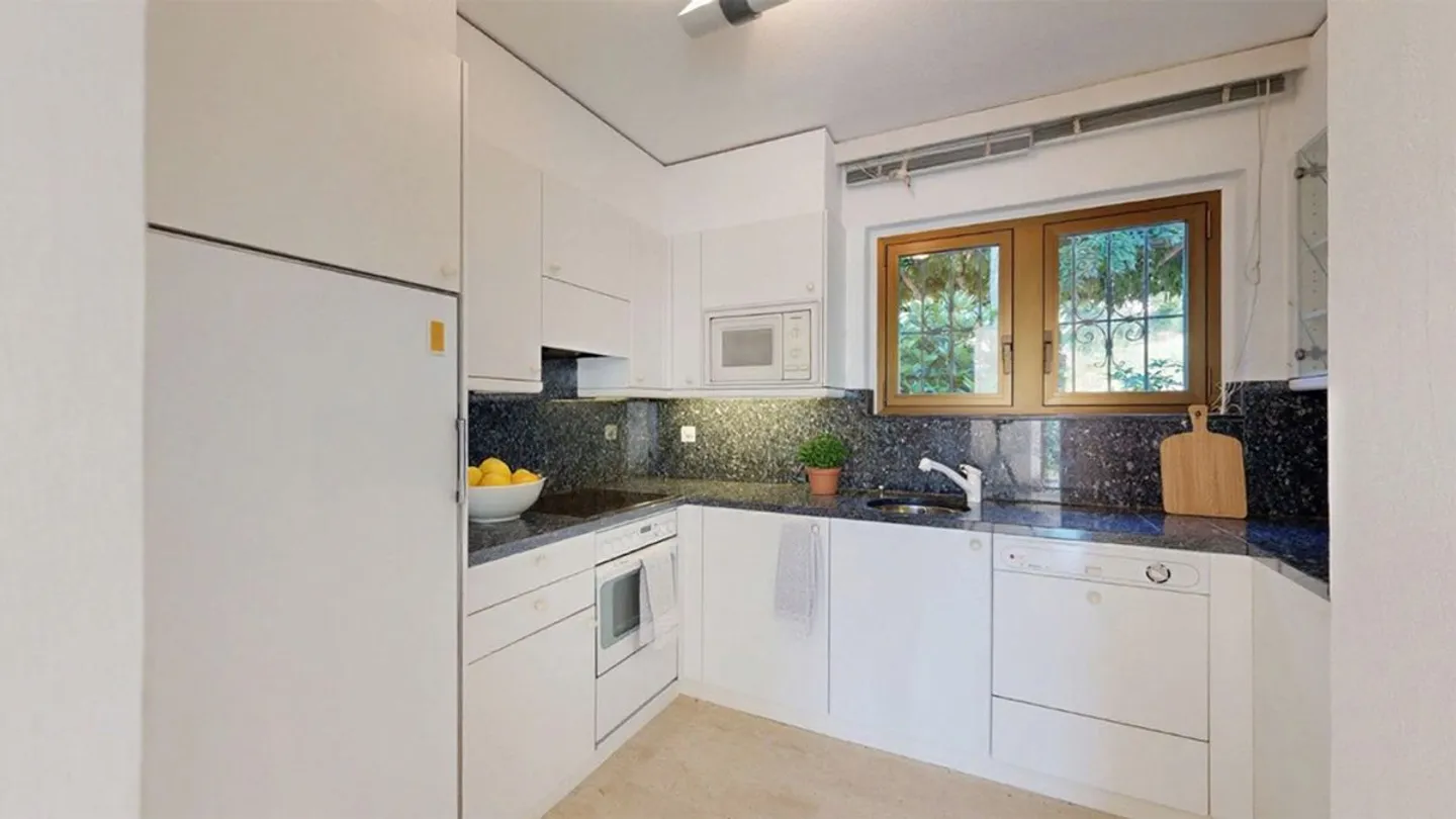 Ein Haus, das Ihr Herz berührt - mediterranes Wohnglück in Arcegno - Foto 7 von 13
