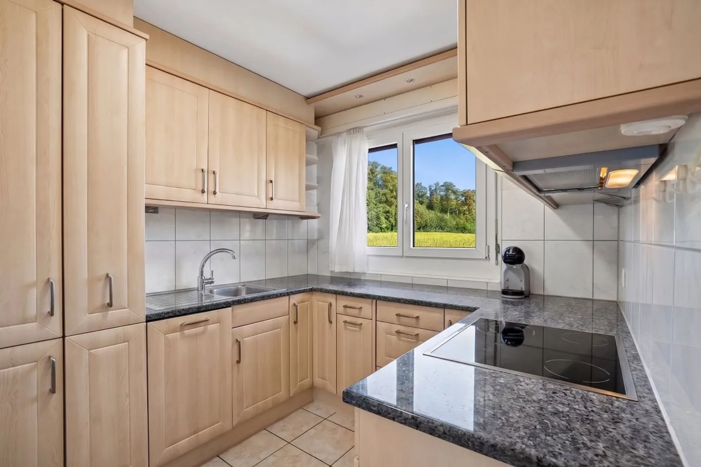 Appartement lumineux de 3,5 pièces avec vue à Fislisbach - Photo 5 sur 13
