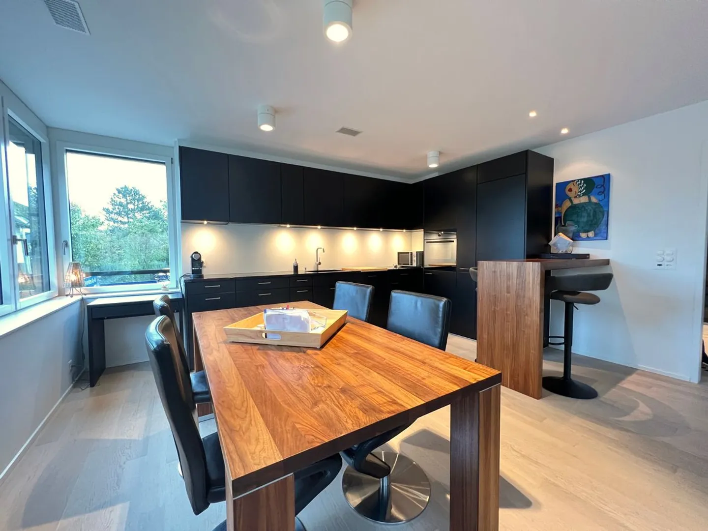 Furnished, modern 2.5 room apartment - Photo 2 of 10